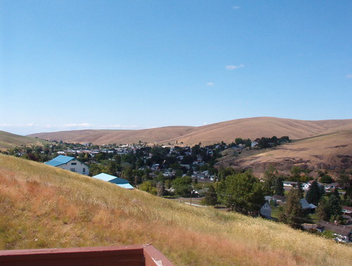 Town of Heppner nestled in the valley