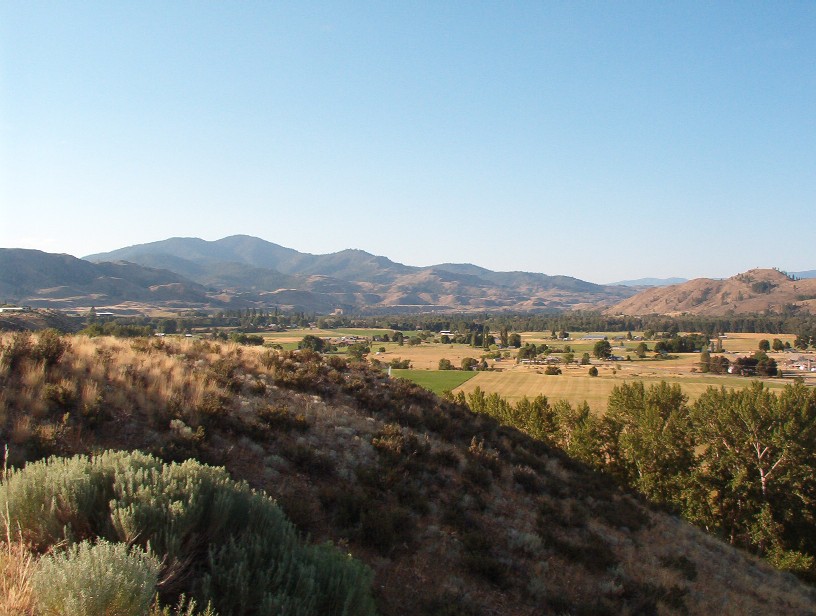 Finlay Canyon across to the Methow Valley